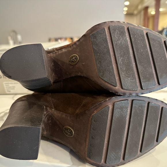 Frye Parker Moc healed bootie - Picture 7 of 9